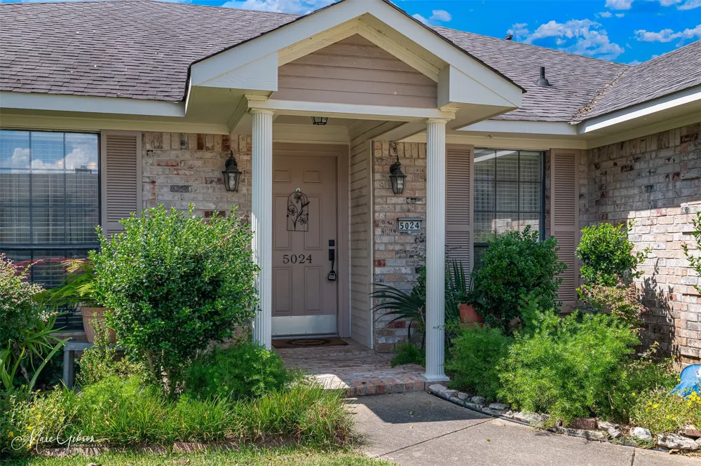 5024 Belle Chasse Drive Bossier City, LA 71112