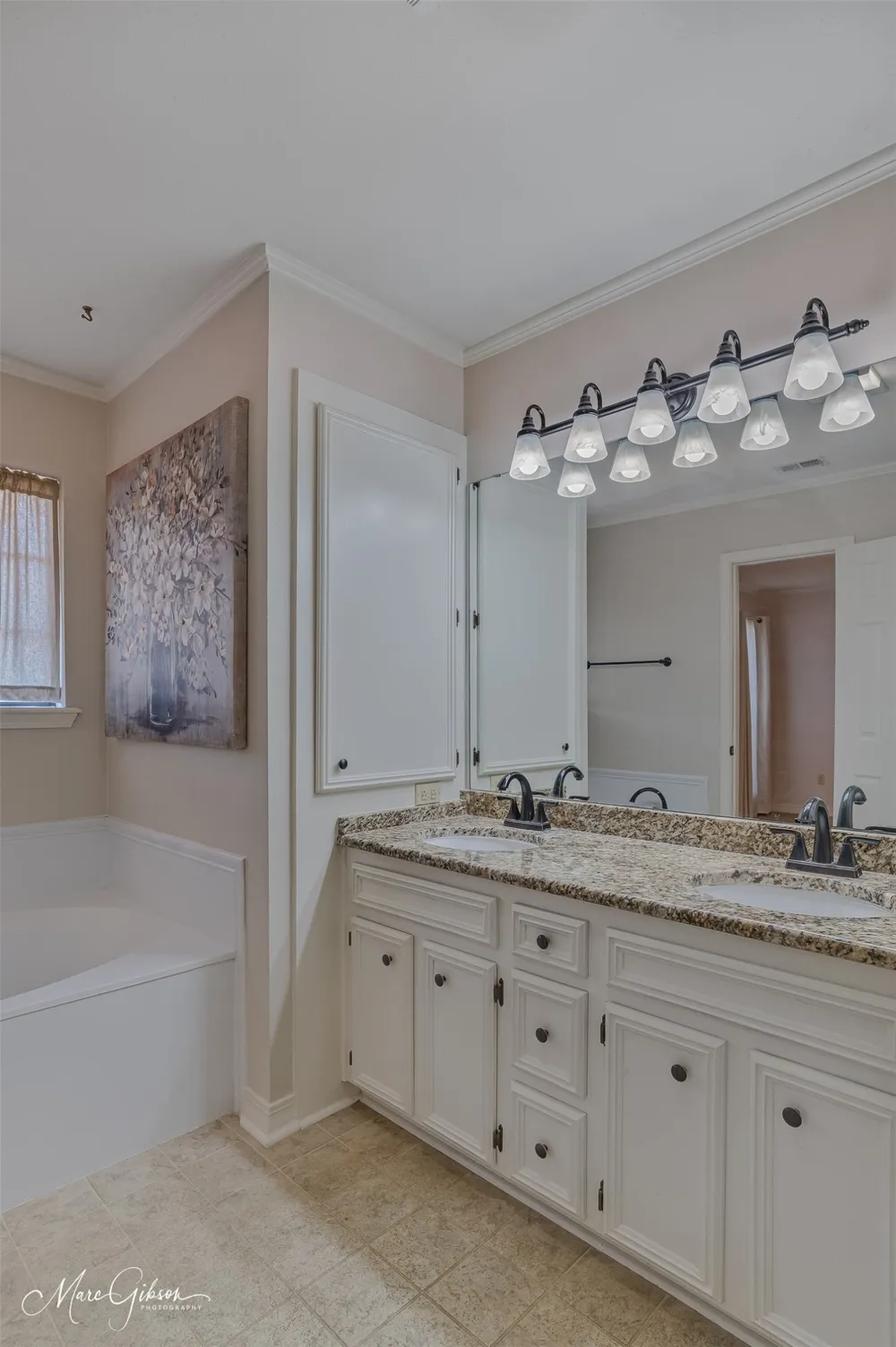 5024 Belle Chasse Drive Bossier City, LA 71112