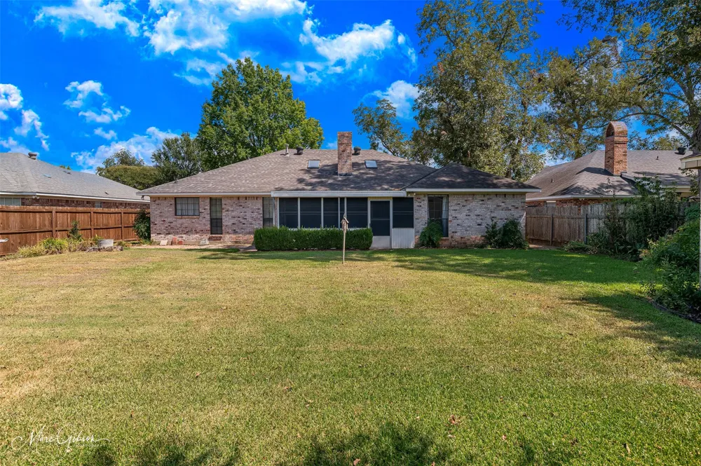 5024 Belle Chasse Drive Bossier City, LA 71112