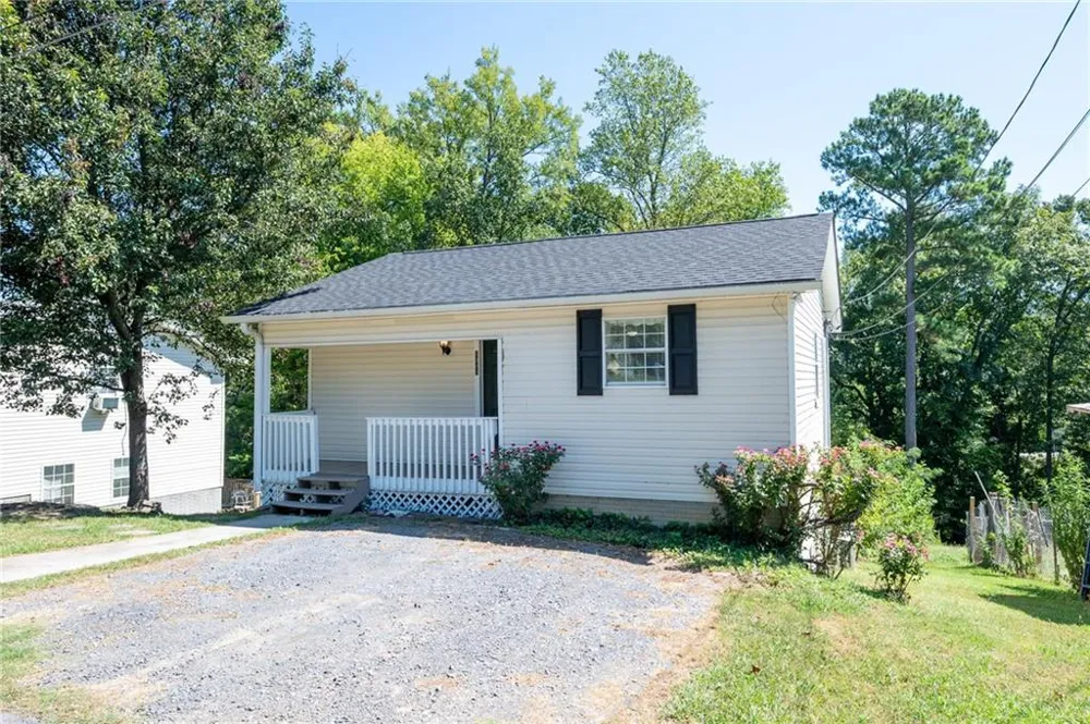 1310 Lida Street Dalton, GA 30720