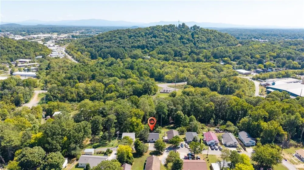1310 Lida Street Dalton, GA 30720