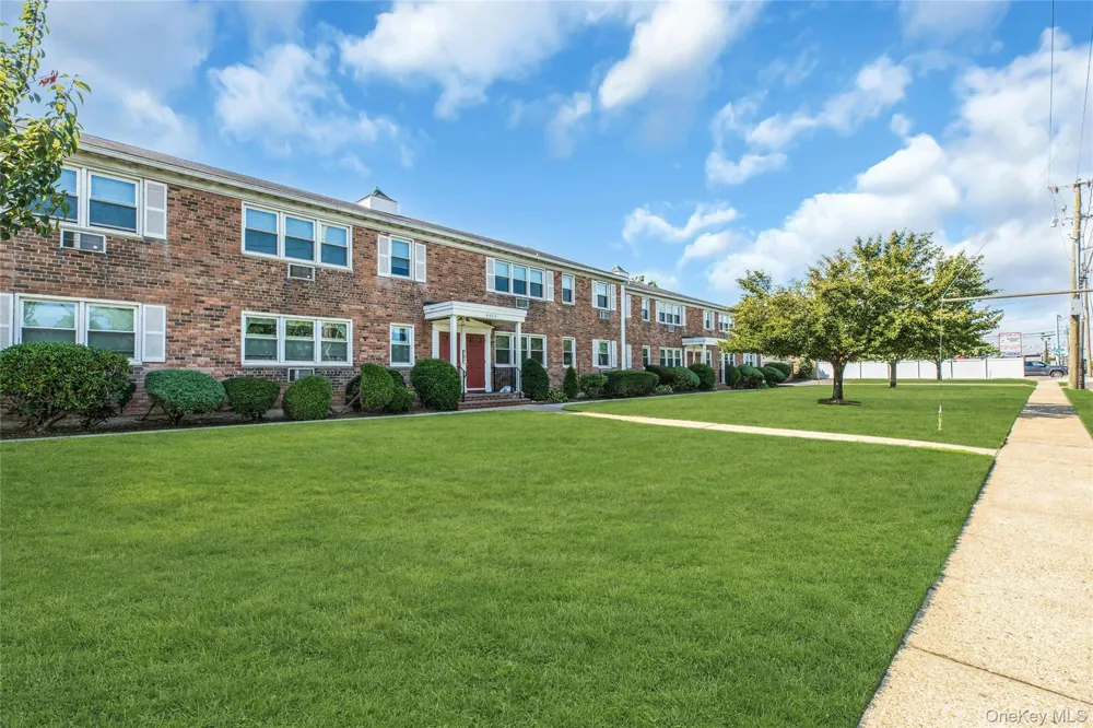 4030 Jerusalem Avenue #1C Seaford, NY 11783