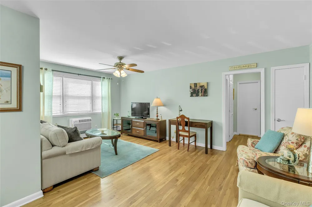 4030 Jerusalem Avenue #1C Seaford, NY 11783