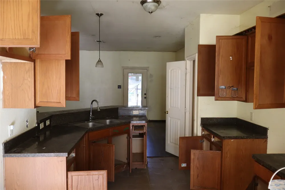 127 LYNNE Mabank, TX 75156
