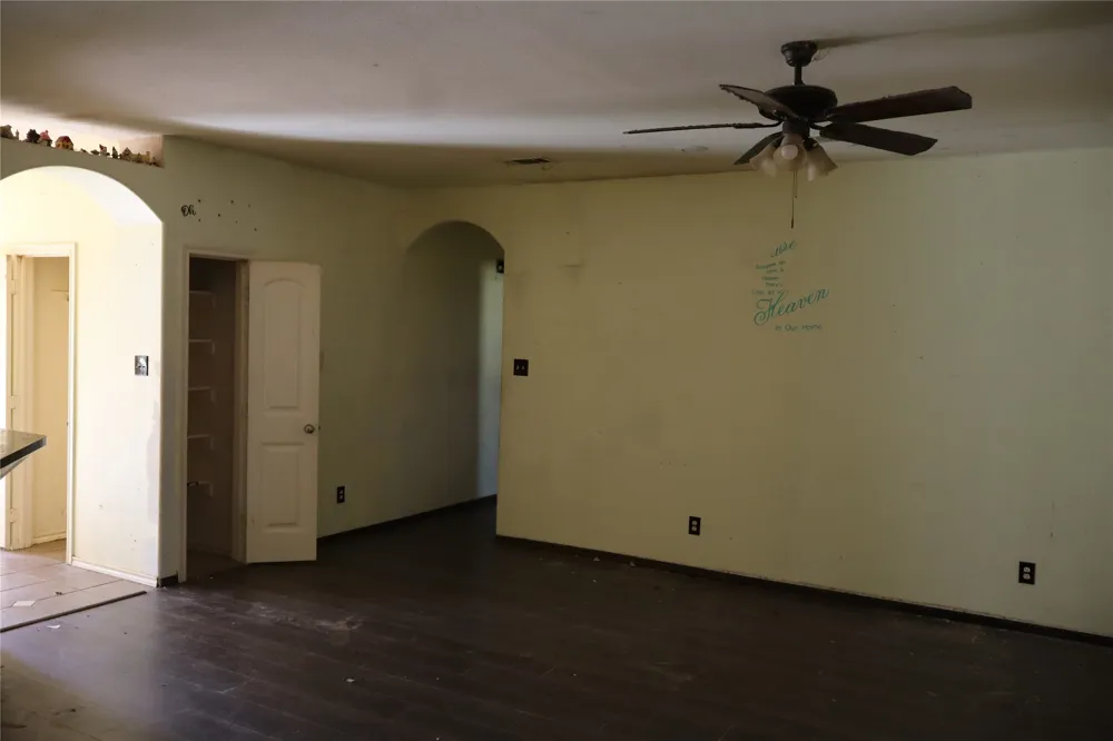 127 LYNNE Mabank, TX 75156