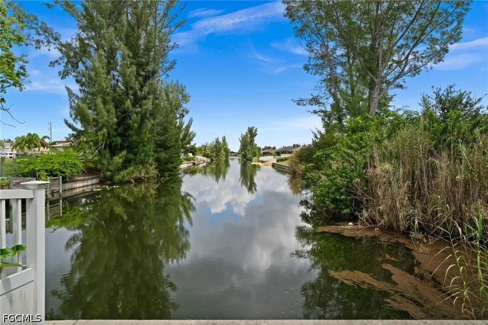 SW 7th Place Cape Coral, FL 33991