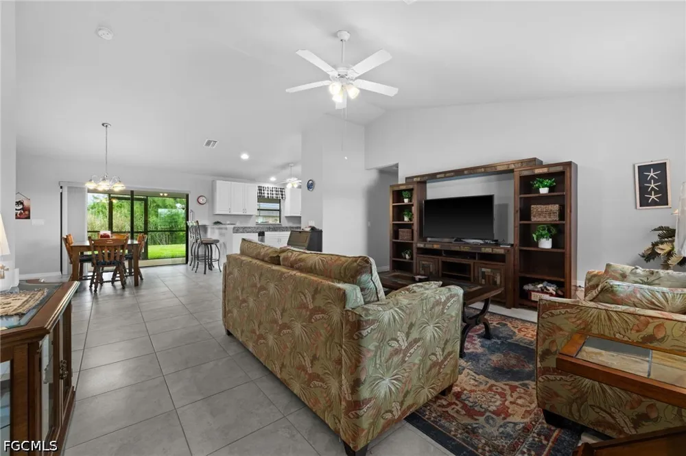 SW 7th Place Cape Coral, FL 33991
