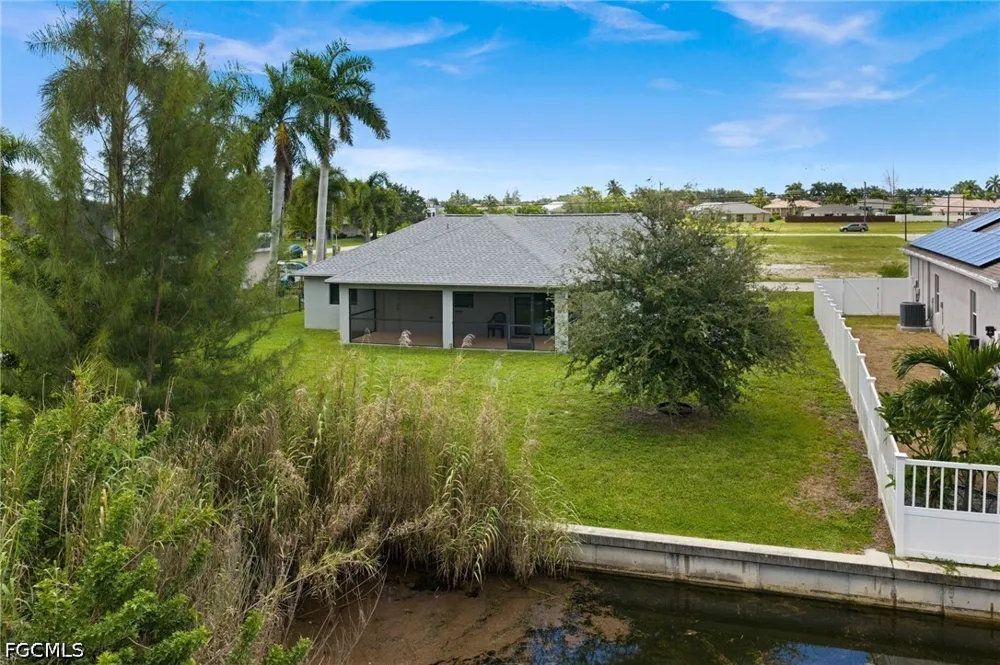 SW 7th Place Cape Coral, FL 33991