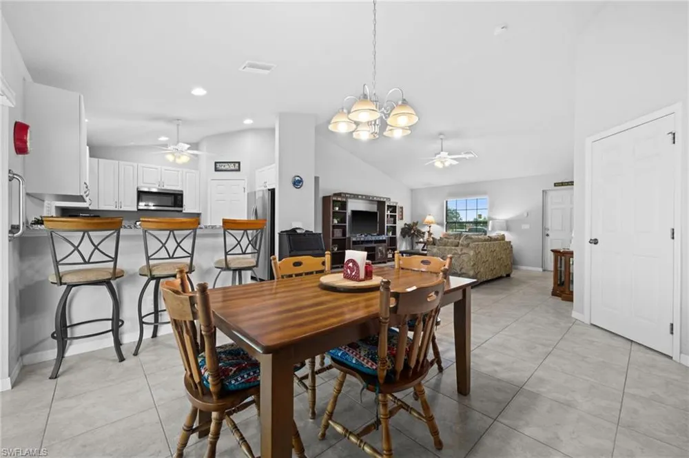 2217 SW 7th Place Cape Coral, FL 33991