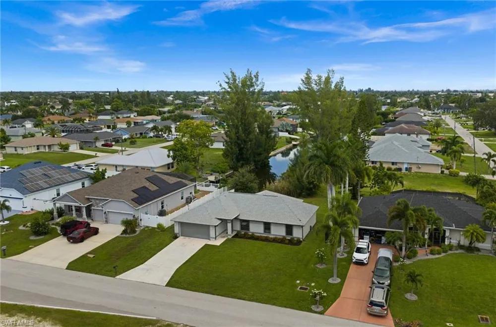 2217 SW 7th Place Cape Coral, FL 33991