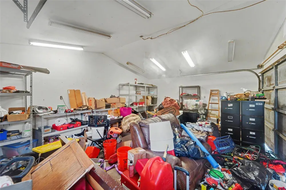 6190 2ND AVENUE S St Petersburg, FL 33707
