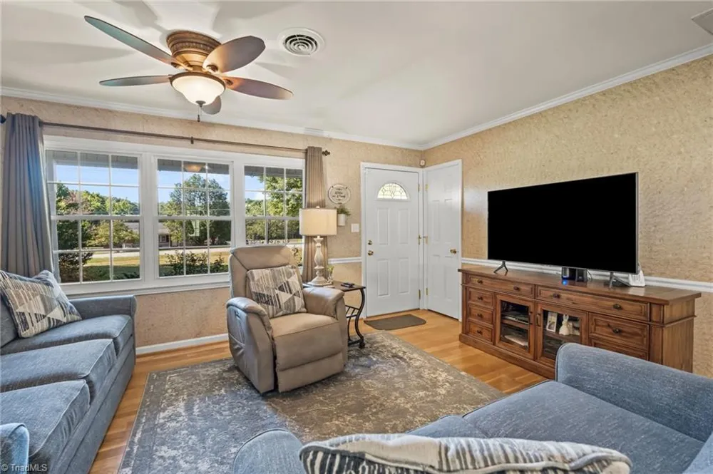 1429 Oak Ridge Road Kernersville, NC 27284