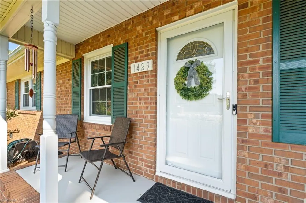 1429 Oak Ridge Road Kernersville, NC 27284