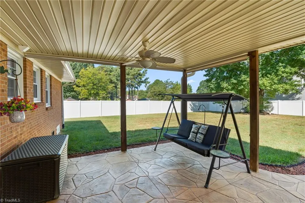 1429 Oak Ridge Road Kernersville, NC 27284