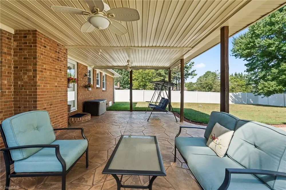 1429 Oak Ridge Road Kernersville, NC 27284