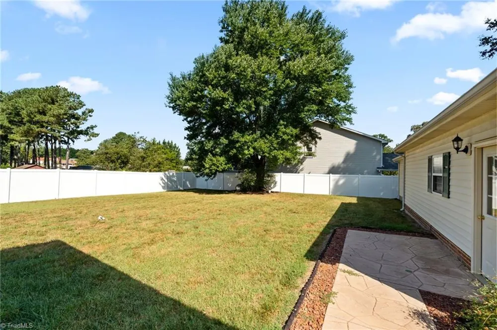 1429 Oak Ridge Road Kernersville, NC 27284