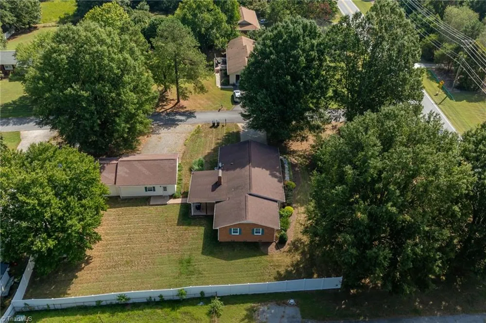 1429 Oak Ridge Road Kernersville, NC 27284