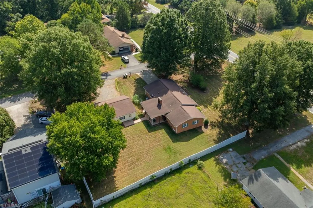 1429 Oak Ridge Road Kernersville, NC 27284