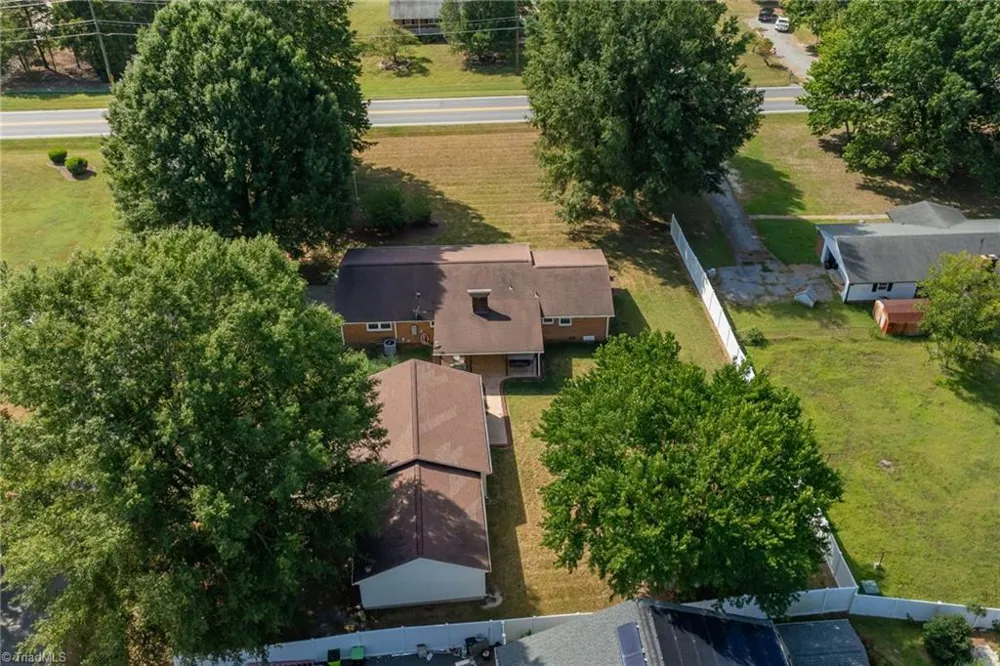 1429 Oak Ridge Road Kernersville, NC 27284