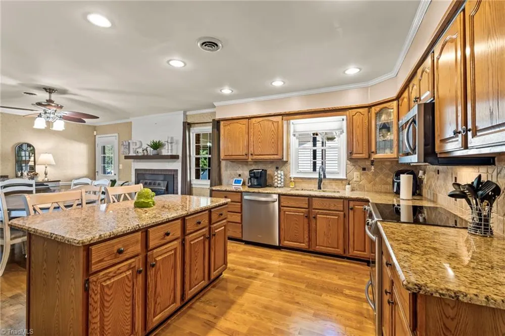 1429 Oak Ridge Road Kernersville, NC 27284