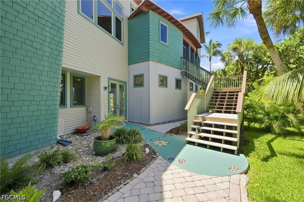 Pine Avenue Sanibel, FL 33957