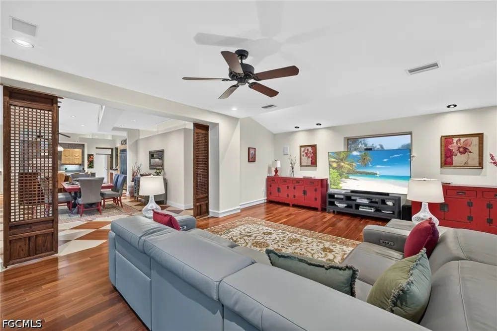 Pine Avenue Sanibel, FL 33957