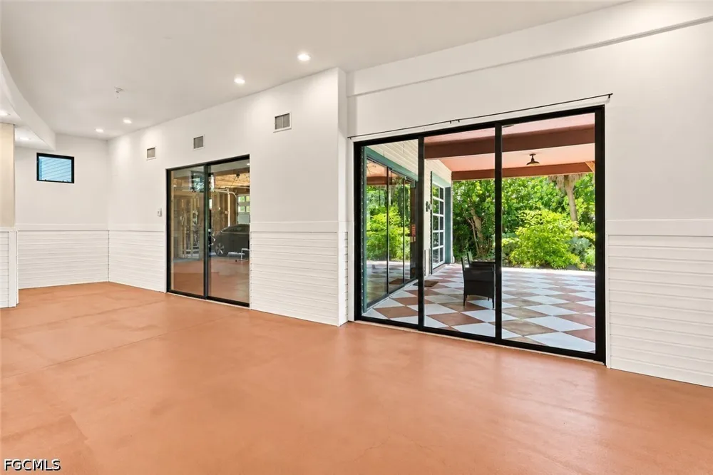 Pine Avenue Sanibel, FL 33957