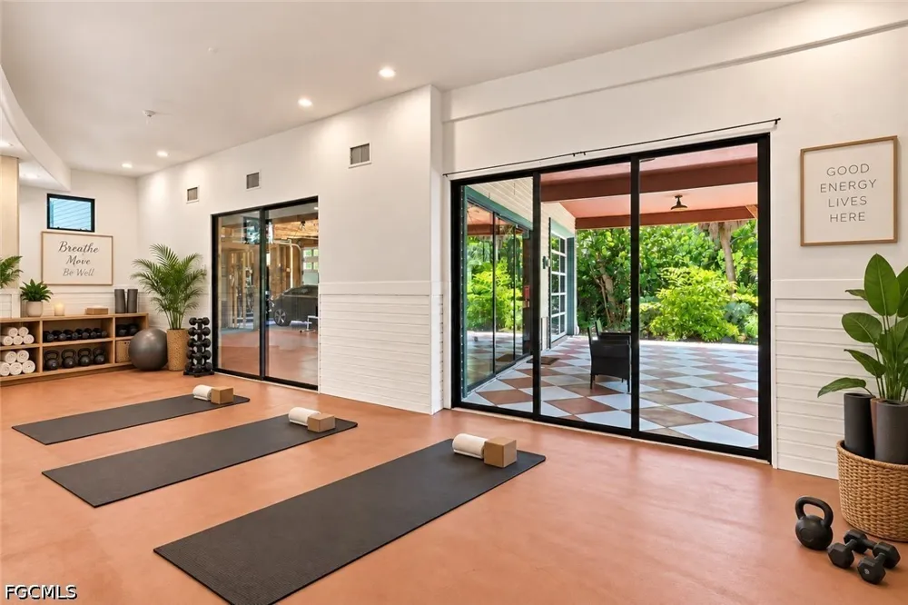 Pine Avenue Sanibel, FL 33957