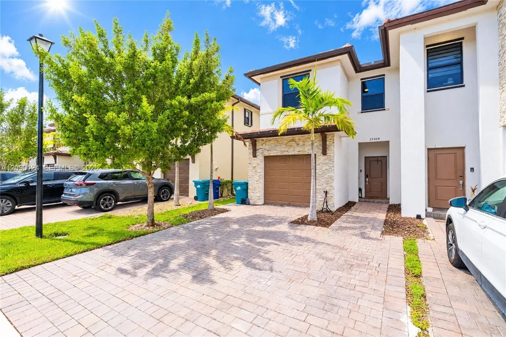 25304 SW 108th Ave Homestead, FL 33032