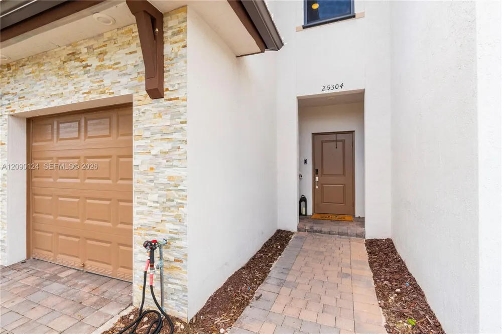 25304 SW 108th Ave Homestead, FL 33032