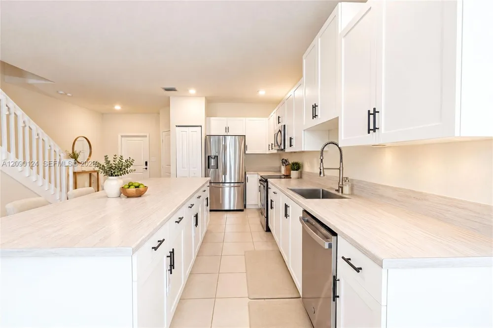25304 SW 108th Ave Homestead, FL 33032