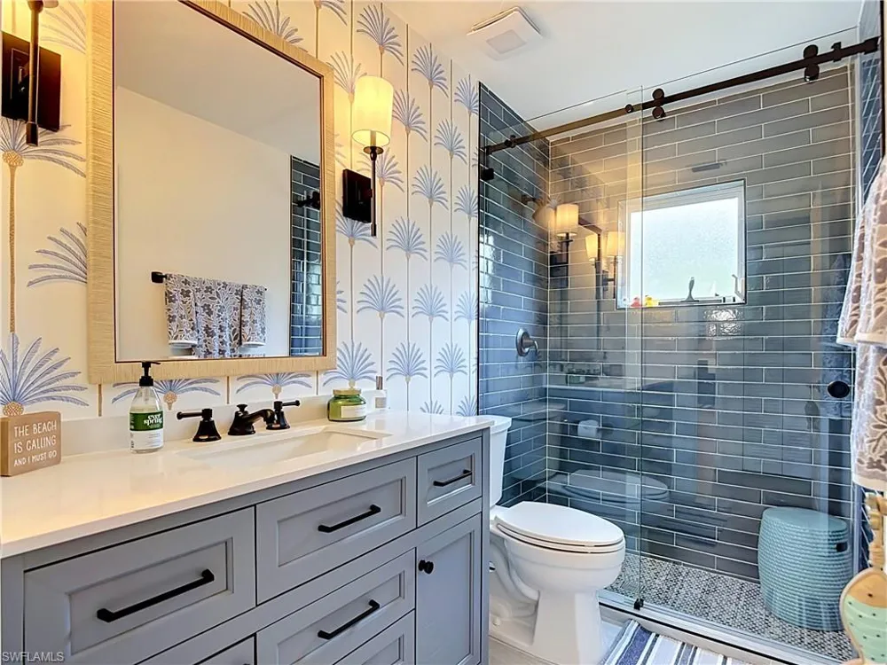 812 102nd Avenue Naples, FL 34108