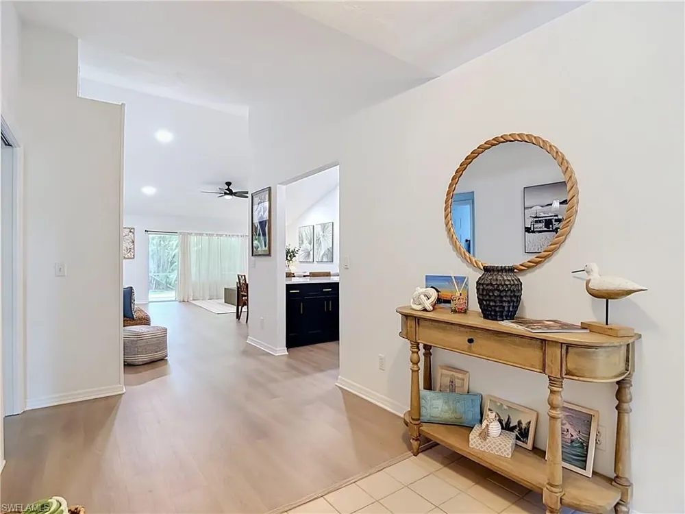 812 102nd Avenue Naples, FL 34108
