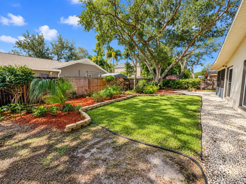 1000 ROSETREE LANE Tarpon Springs, FL 34689