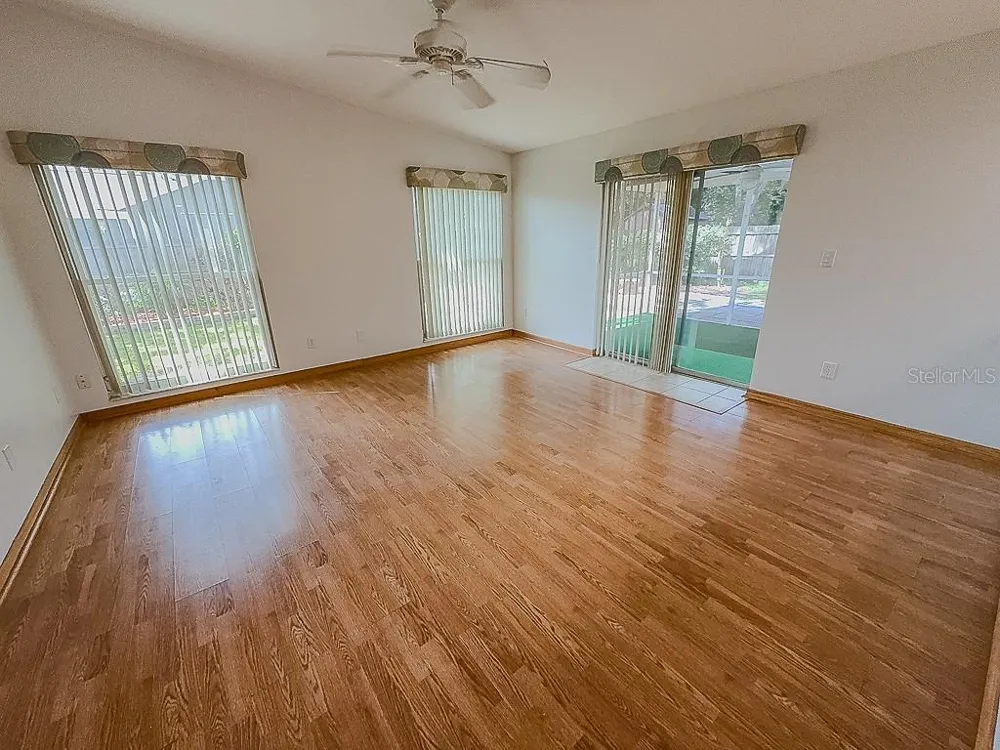 1000 ROSETREE LANE Tarpon Springs, FL 34689