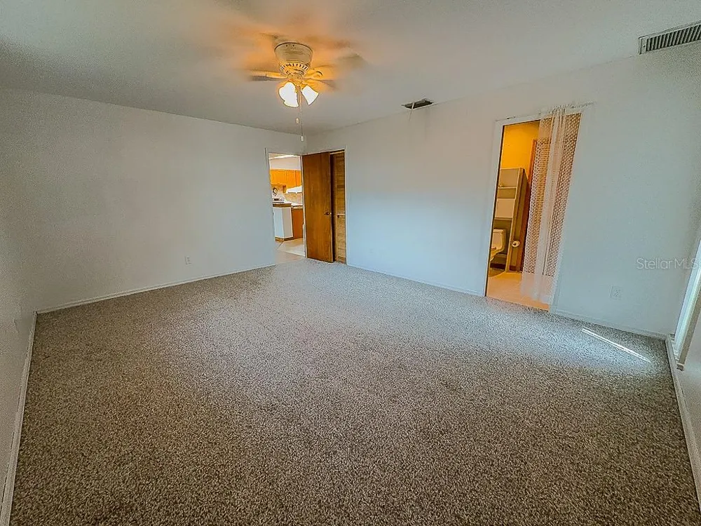 1000 ROSETREE LANE Tarpon Springs, FL 34689