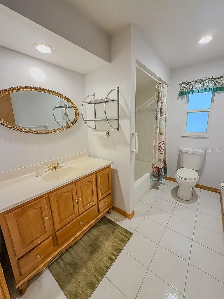 1000 ROSETREE LANE Tarpon Springs, FL 34689
