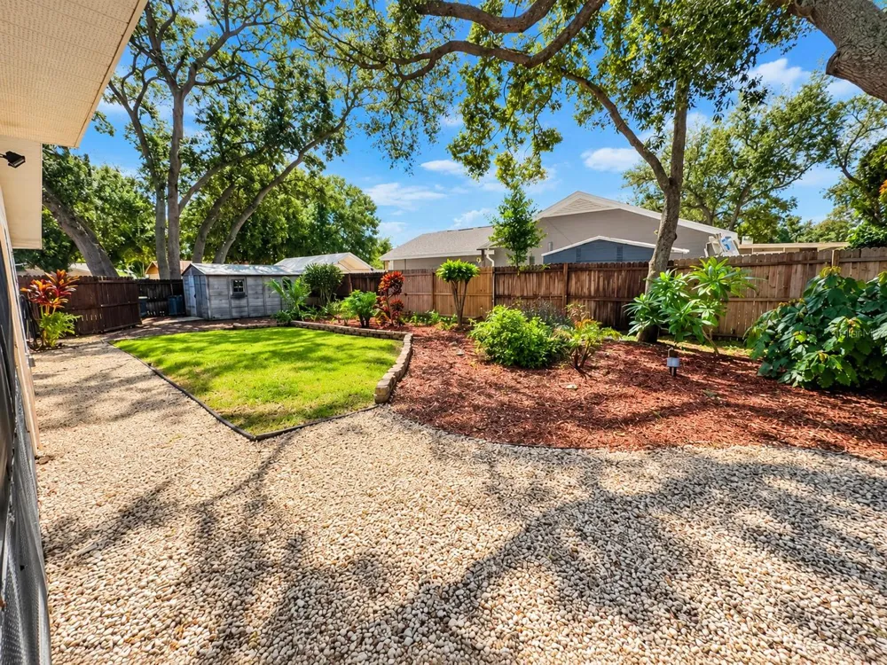 1000 ROSETREE LANE Tarpon Springs, FL 34689