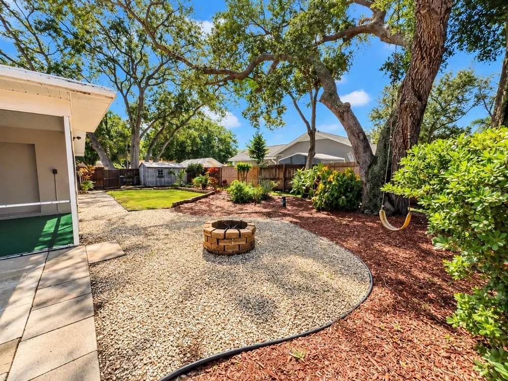 1000 ROSETREE LANE Tarpon Springs, FL 34689