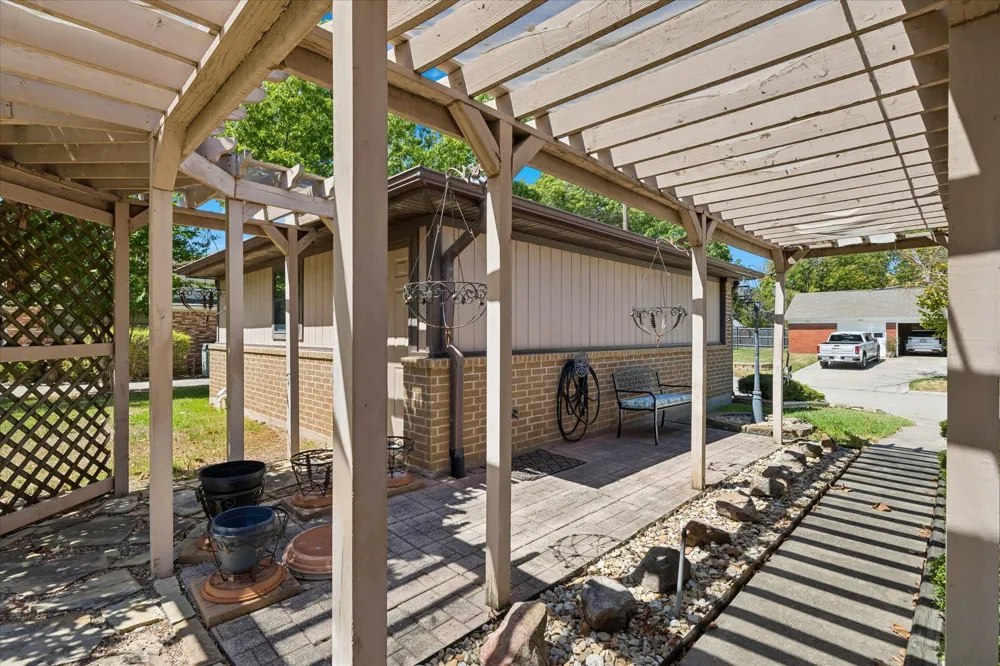 601 Line Drive Gainesville, TX 76240
