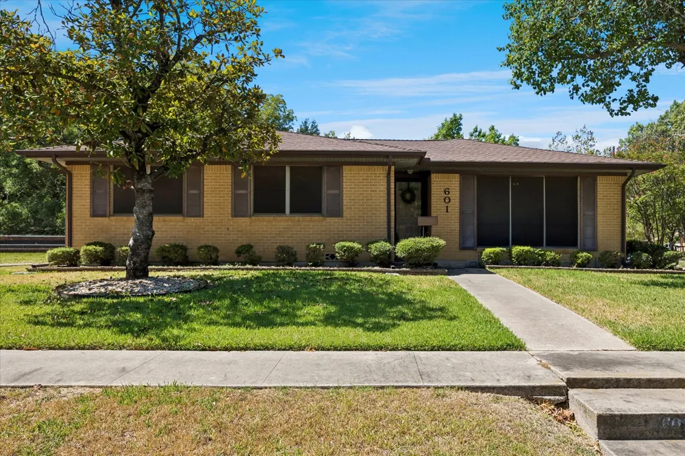 601 Line Drive Gainesville, TX 76240
