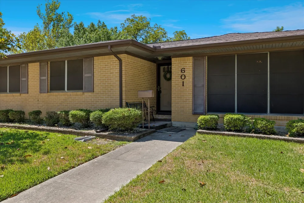 601 Line Drive Gainesville, TX 76240