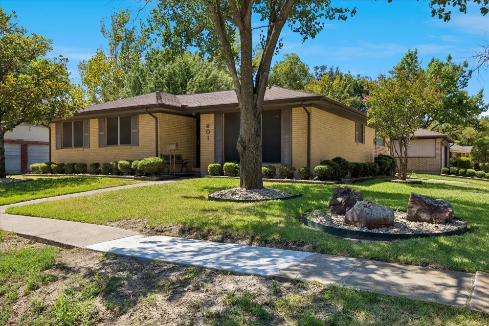 601 Line Drive Gainesville, TX 76240