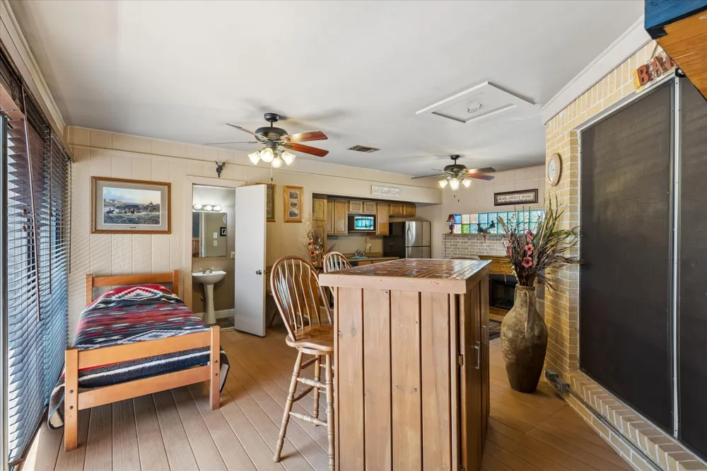 601 Line Drive Gainesville, TX 76240