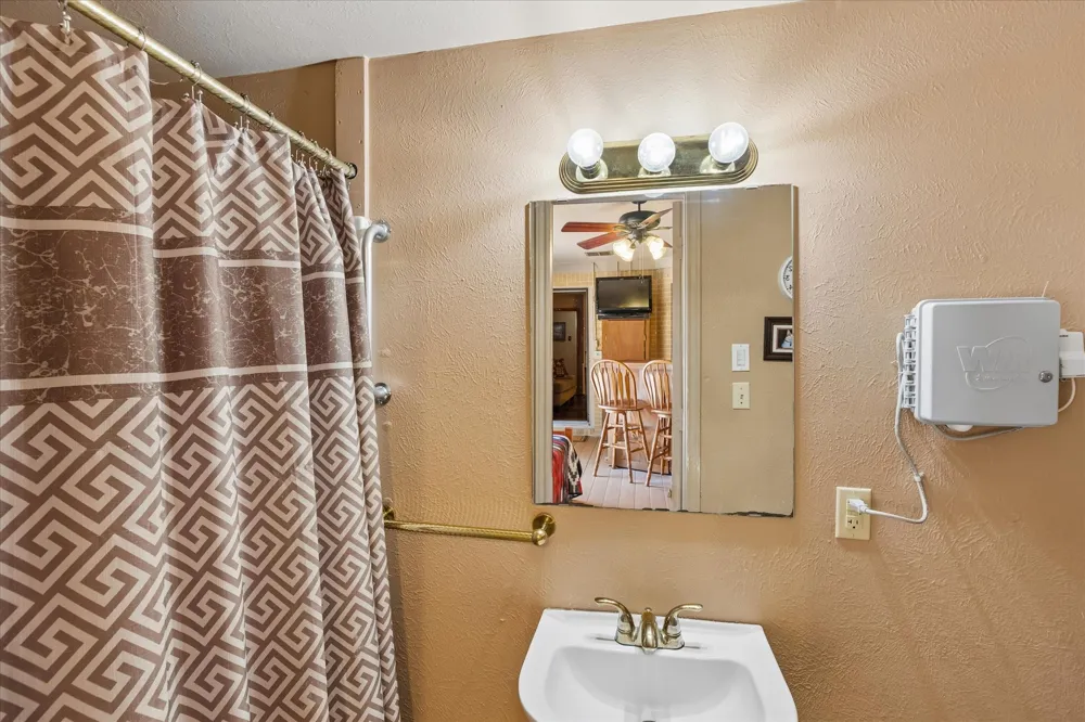 601 Line Drive Gainesville, TX 76240