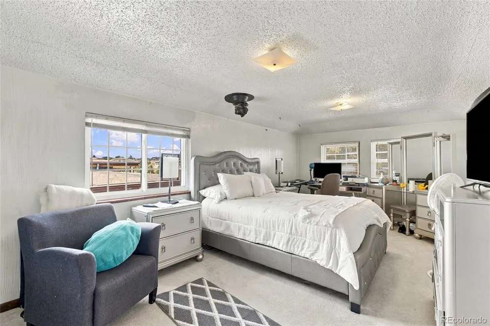 6841 Irving Street Denver, CO 80221