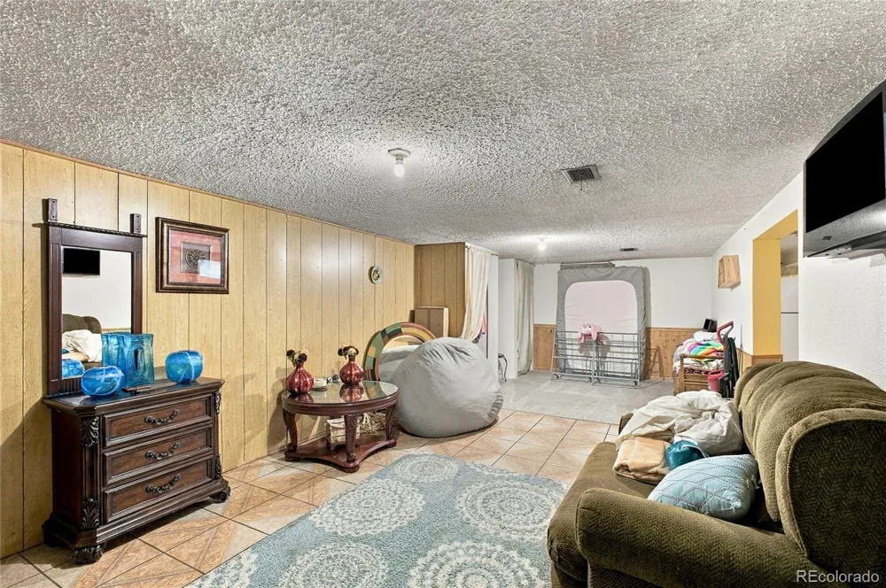 6841 Irving Street Denver, CO 80221