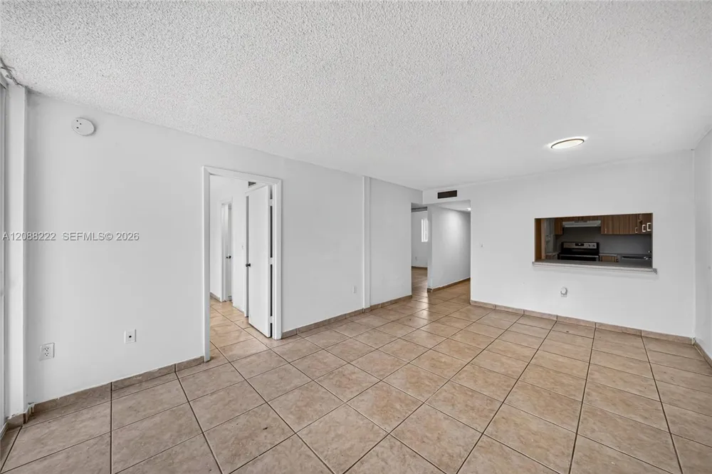 10000 NW 80th Ct #2432 Hialeah Gardens, FL 33016