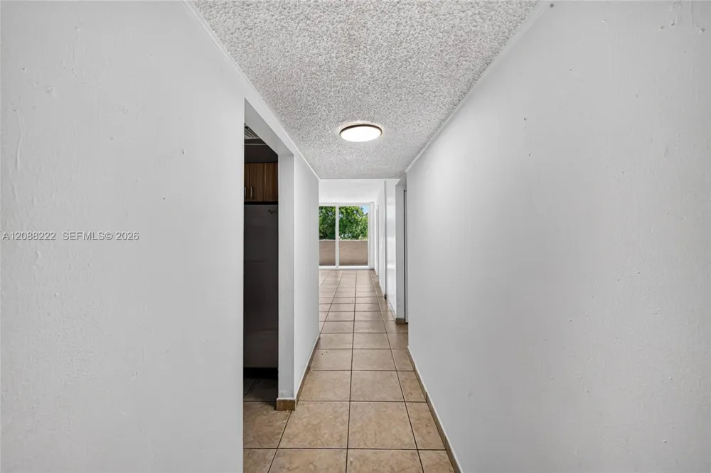 10000 NW 80th Ct #2432 Hialeah Gardens, FL 33016
