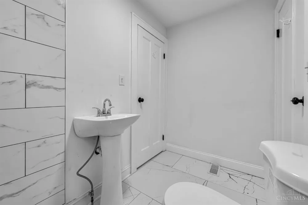 8318 Marley Street Springfield, OH 45216